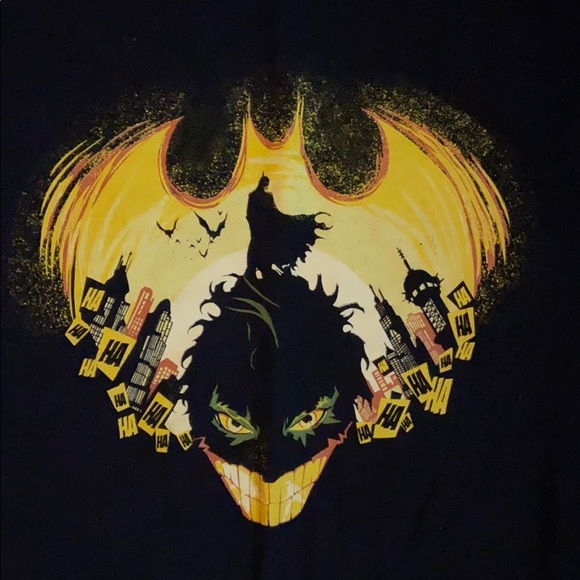 Men’s Batman Tee - Picture 2 of 3